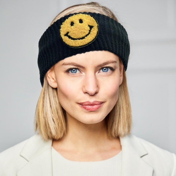 SMILE PATCH EARMUFF HEADWARMER- Black - Picture 1 of 2